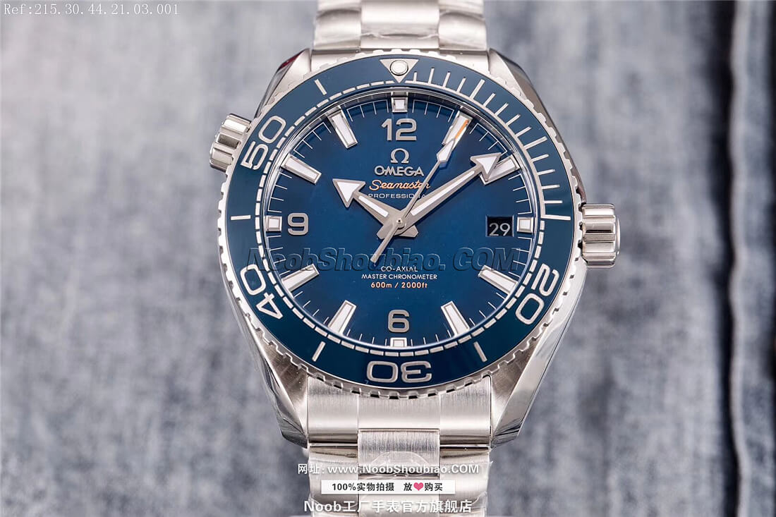  Omega 欧米茄 Seamaster 海马系列 海洋宇宙600米 215.30.44.21.03.001 